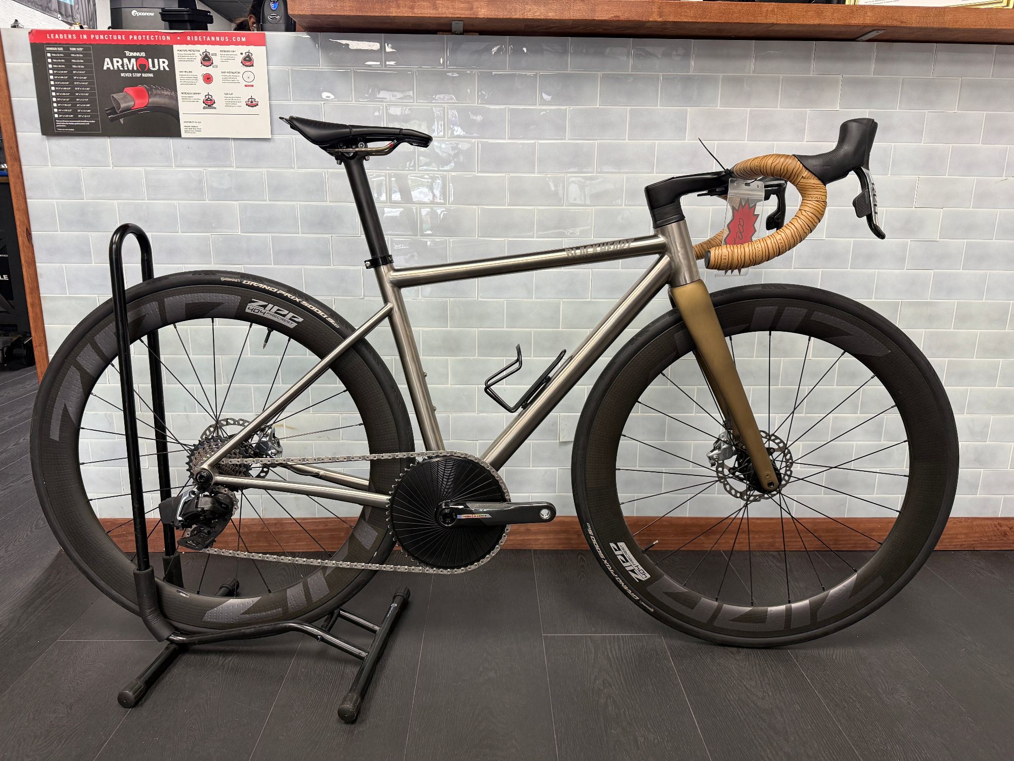 2024 Giant Contend AR 4 Value & Price Guide | Bicycle Blue Book