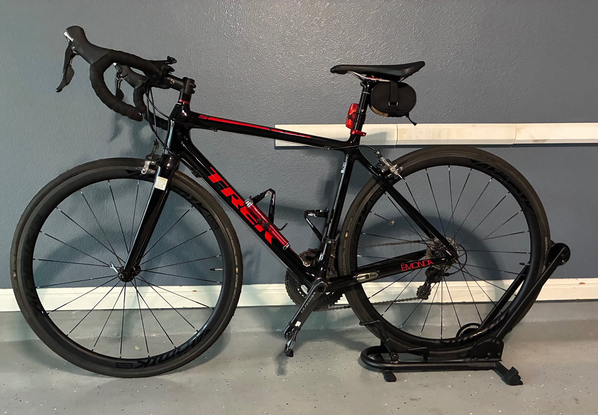 2015 Scott Addict Team Issue Di2 Value & Price Guide | Bicycle