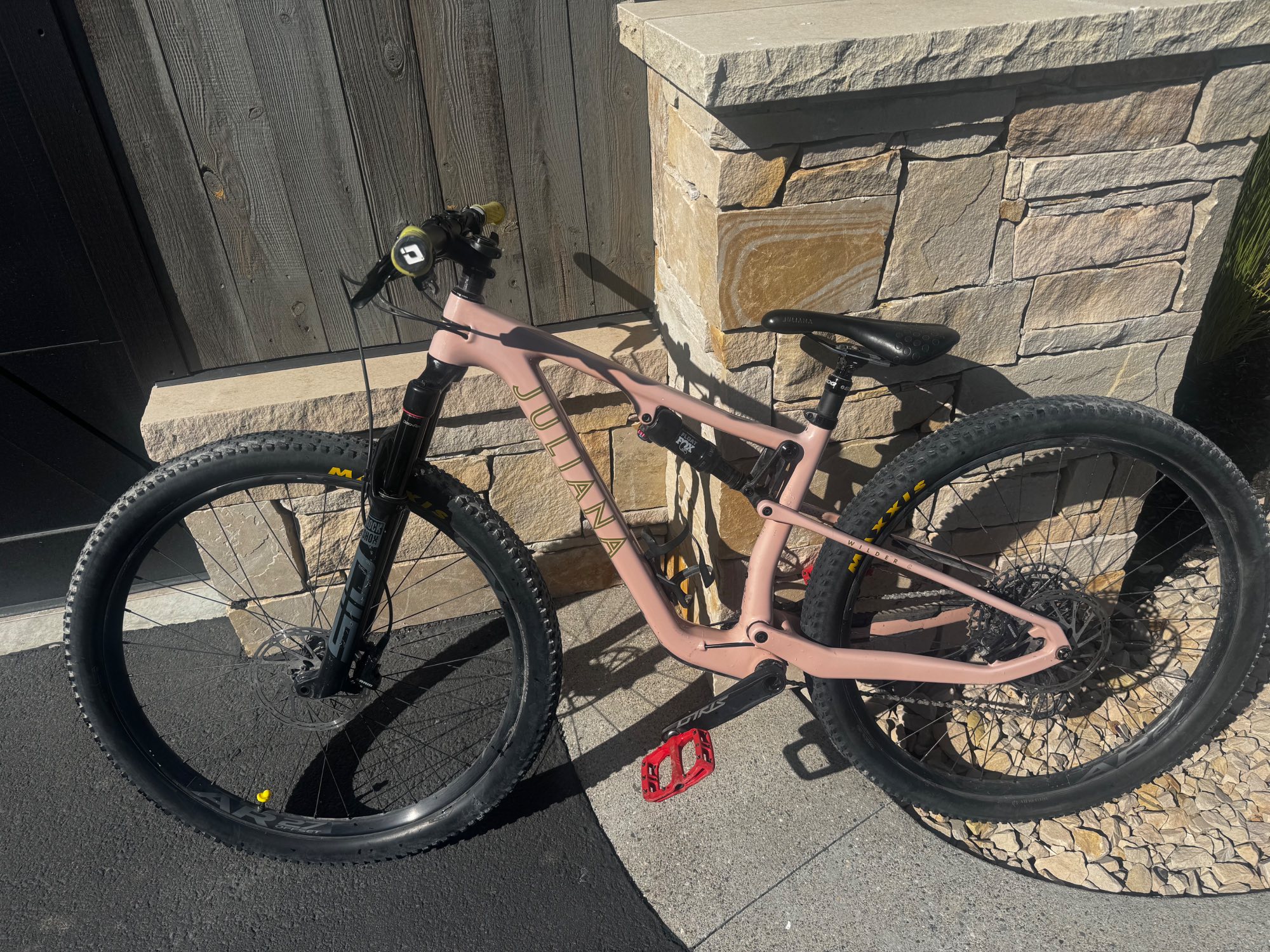 2020 Salsa Rustler Carbon XTR Value & Price Guide | Bicycle Blue Book