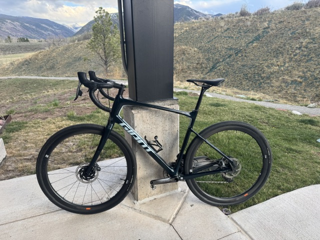 2024 Giant Propel Advanced 1 Value & Price Guide | Bicycle Blue Book