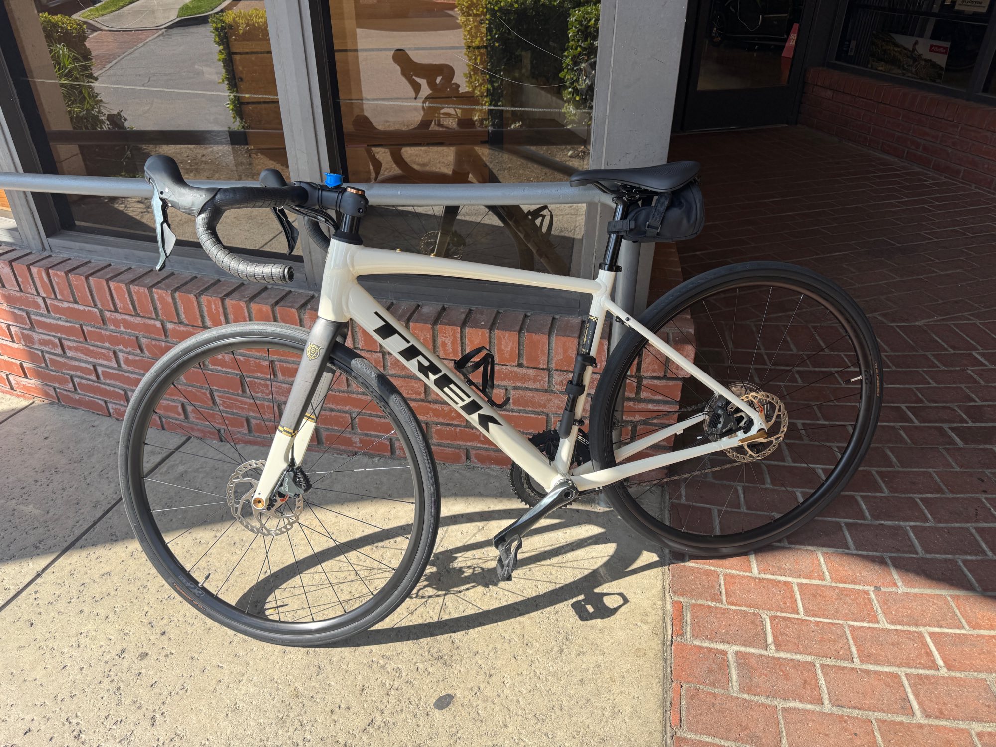 2024 Trek Domane AL 4 Gen 4