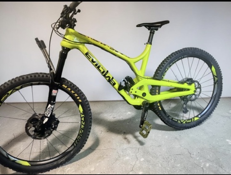 2015 Lapierre DH 727 Value & Price Guide | Bicycle Blue Book